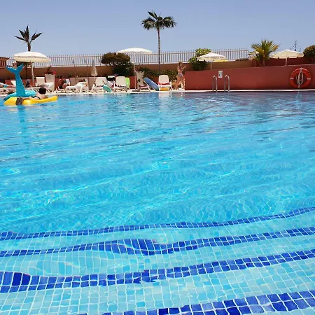 Terrazas Del Duque 2, Terrace, Sea View, Only 300 M To Beach, Heated Pool, Wifi Internet, Dishwasher, Washing Machine דירה *