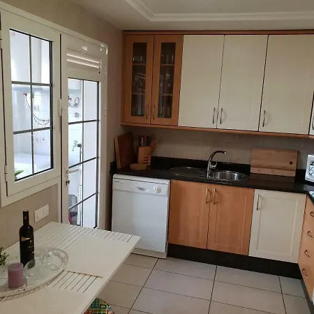 Apartman Terrazas Del Duque 2, Terrace, Sea View, Only 300 M To Beach, Heated Pool, Wifi Internet, Dishwasher, Washing Machine