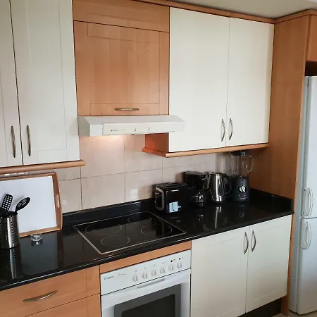 Апартаменты Terrazas Del Duque 2, Terrace, Sea View, Only 300 M To Beach, Heated Pool, Wifi Internet, Dishwasher, Washing Machine