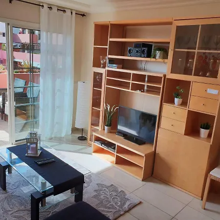 Lägenhet Terrazas Del Duque 2, Terrace, Sea View, Only 300 M To Beach, Heated Pool, Air Conditioning, Wifi Internet, Dishwasher, Washing Machine