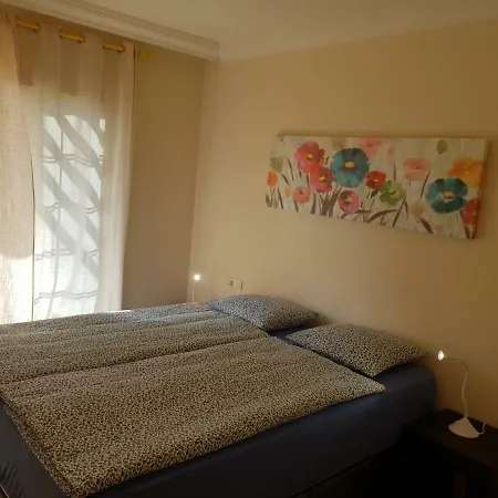 דירה Terrazas Del Duque 2, Terrace, Sea View, Only 300 M To Beach, Heated Pool, Wifi Internet, Dishwasher, Washing Machine