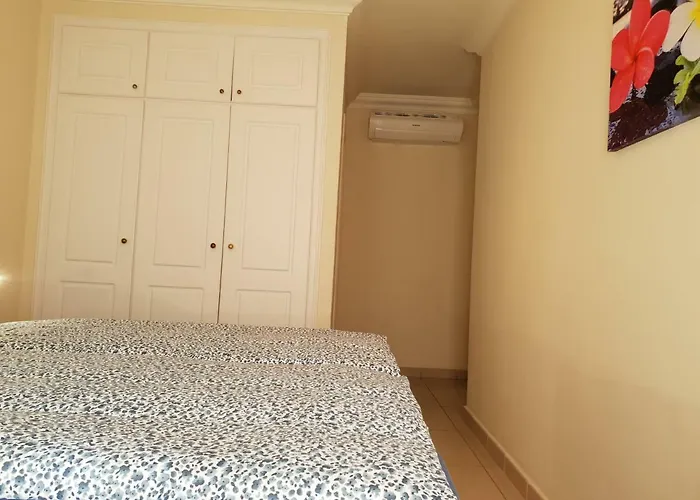 Terrazas Del Duque 2, Terrace, Sea View, Only 300 M To Beach, Heated Pool, Wifi Internet, Dishwasher, Washing Machine